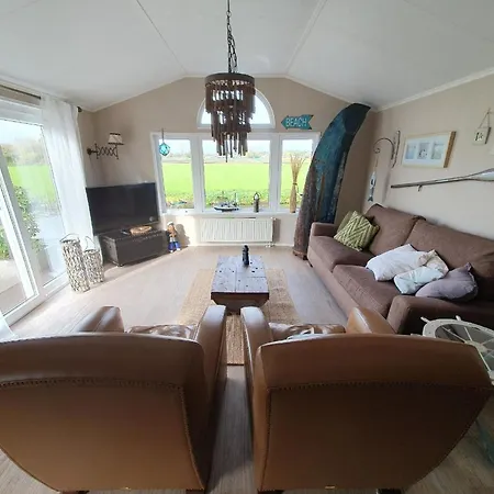 Holiday home Op Zee In Mit Seeblick Und Terrasse Mit Eigenen Zugang Zum Wasser *