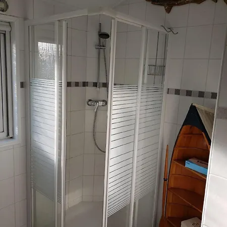 Op Zee In Mit Seeblick Und Terrasse Mit Eigenen Zugang Zum Wasser *