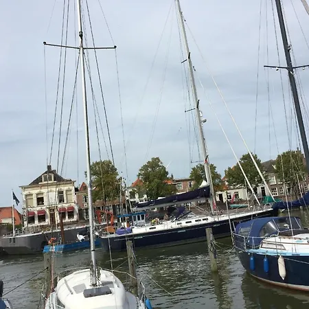 Op Zee In Mit Seeblick Und Terrasse Mit Eigenen Zugang Zum Wasser *